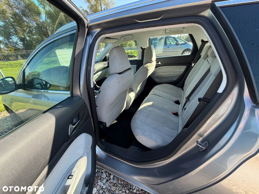 Peugeot 308 BlueHDi 150 Automatik Stop & Start Allure - 24