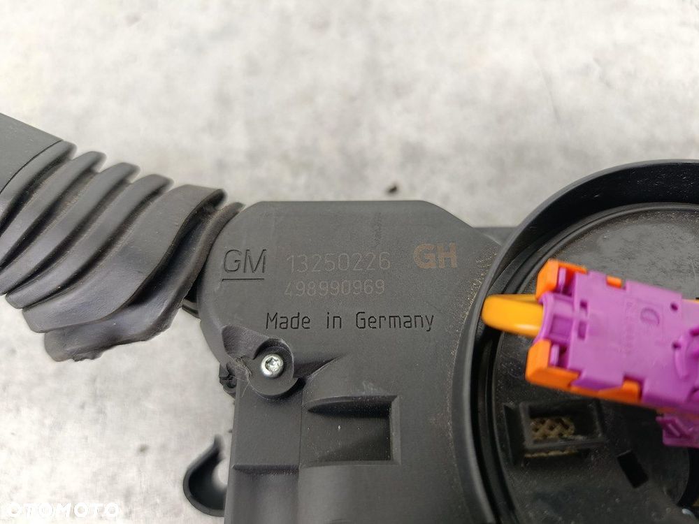 PRZEŁĄCZNIK ZESPOLONY OPEL ZAFIRA B 13250226GH 204278  VALEO 1.6 16V - 8