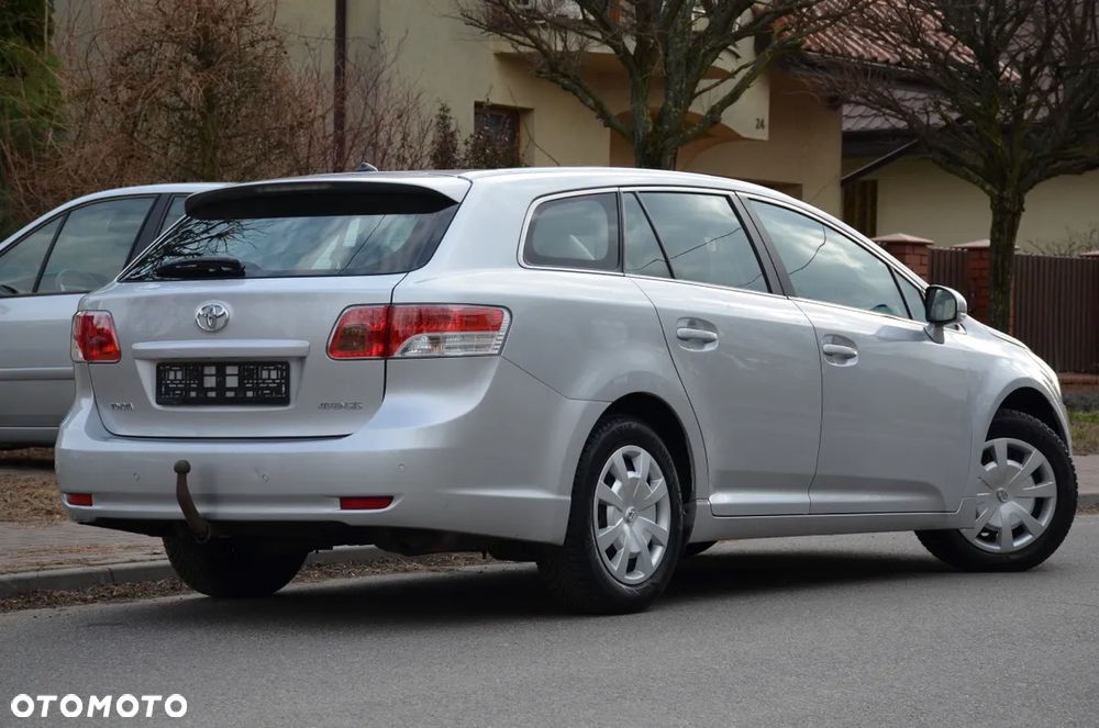 Toyota Avensis 1.8 Edition - 11