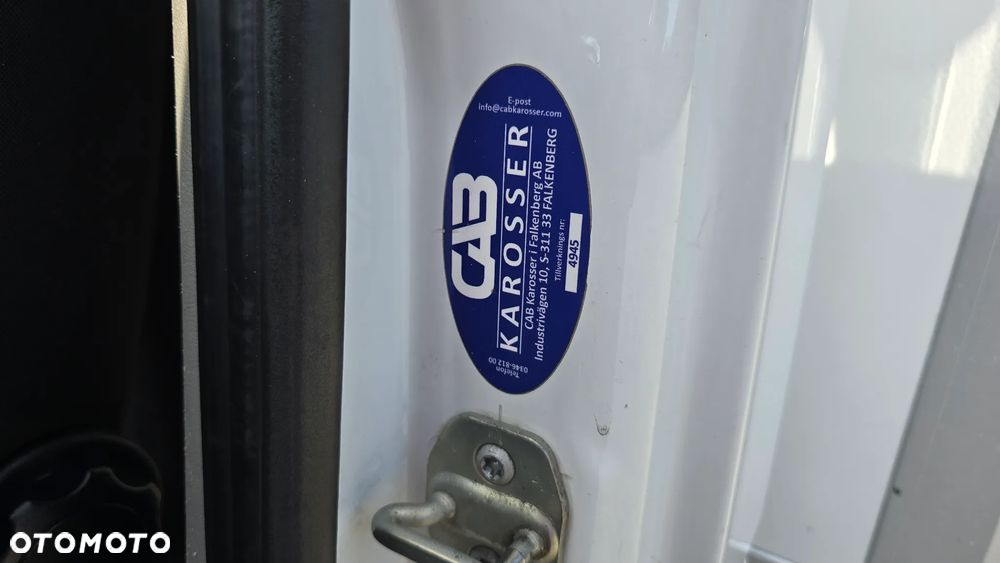 Mercedes-Benz Sprinter - 13