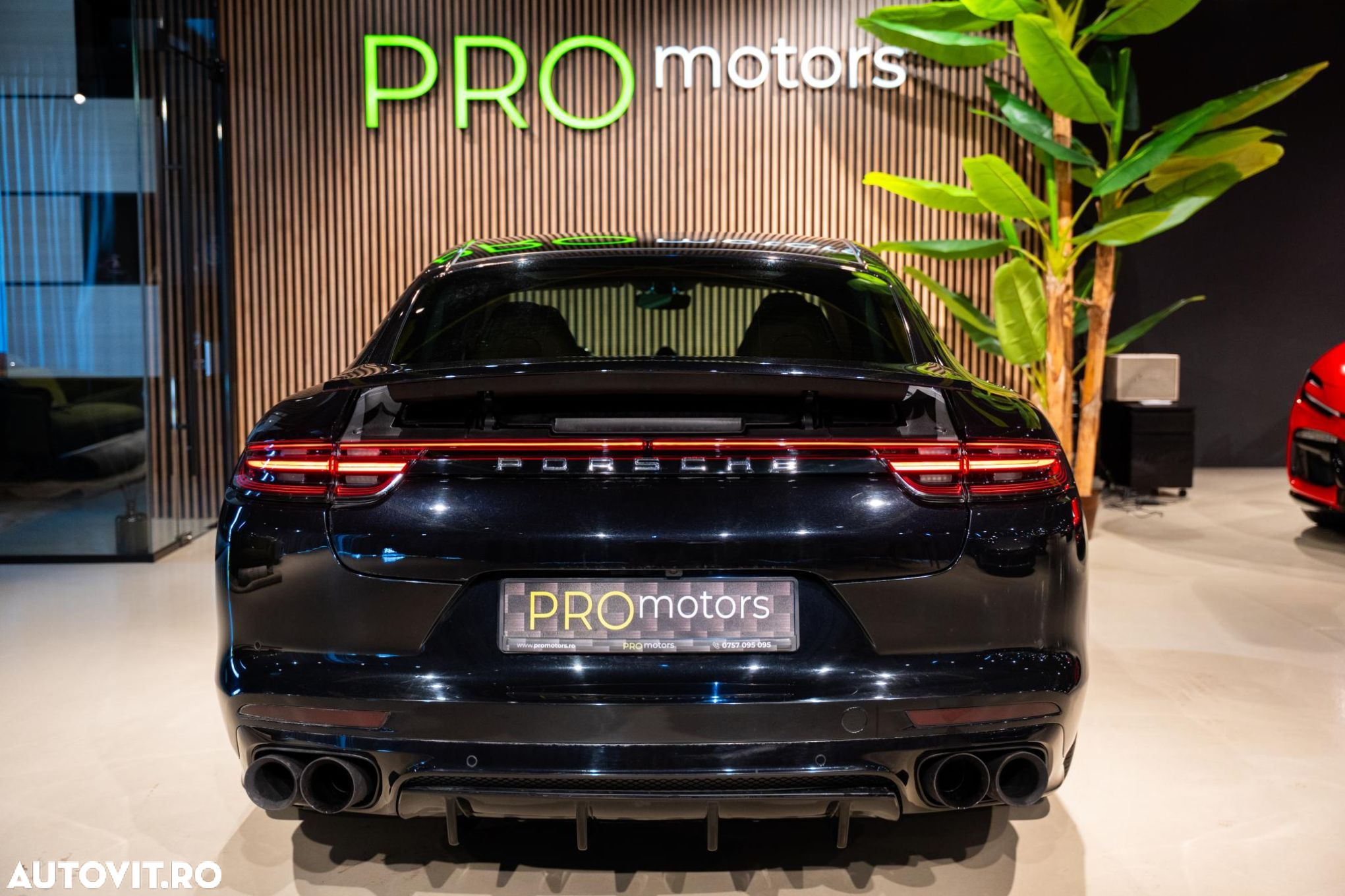 Porsche Panamera - 35