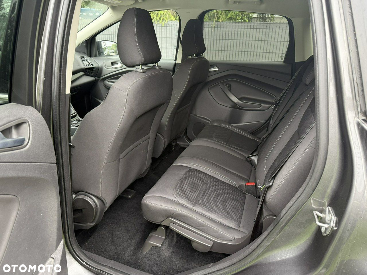 Ford Kuga - 8