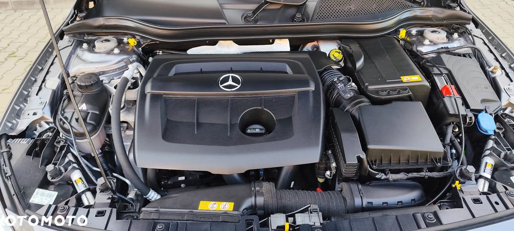 Mercedes-Benz GLA - 40