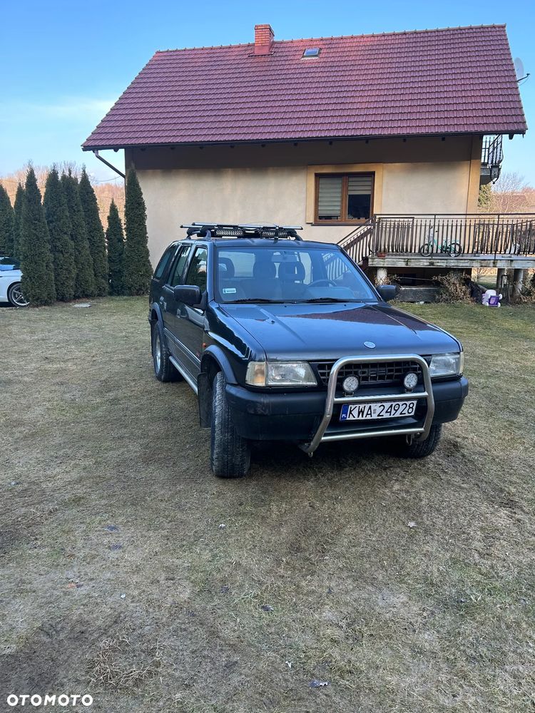 Opel Frontera 2.4 - 1