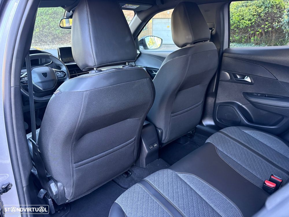 Peugeot 2008 1.2 PureTech Allure Pack - 10