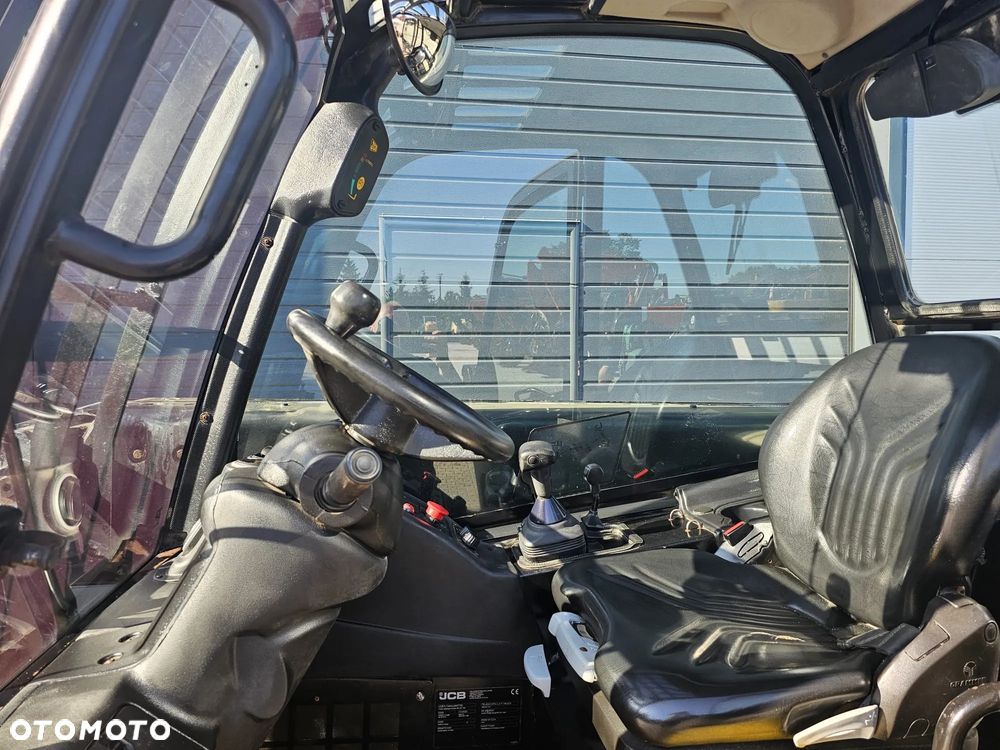 JCB 35D 4x4 Teletruk - 9