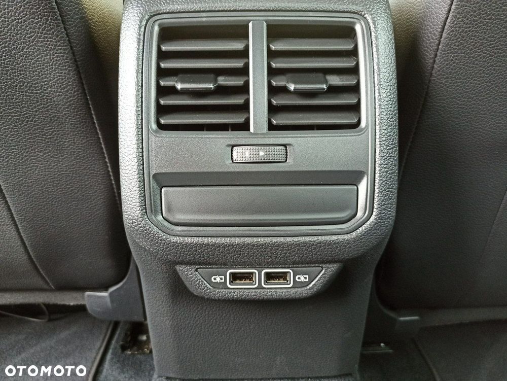 Volkswagen Passat 2.0 TSI BMT Highline DSG - 16