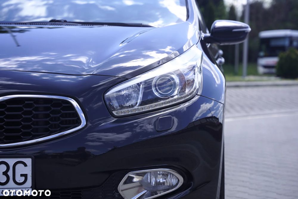 Kia Ceed 1.6 CRDi 128 ISG Spirit - 8