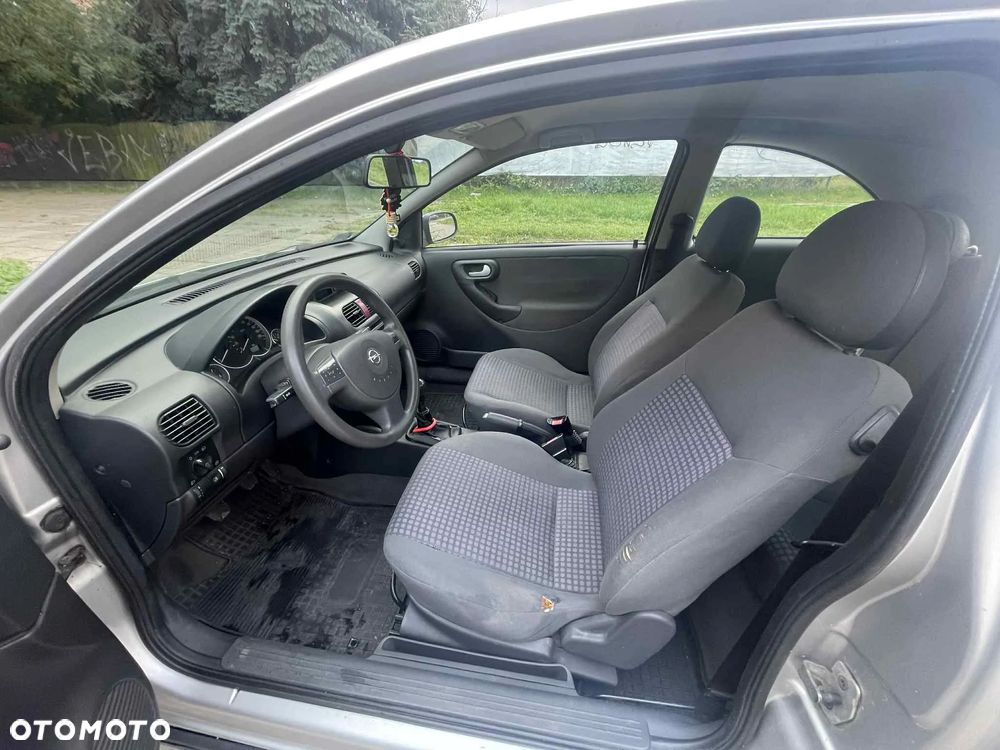 Opel Corsa 1.7 DTI Comfort - 6