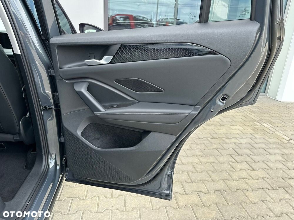 Volkswagen Tiguan - 17