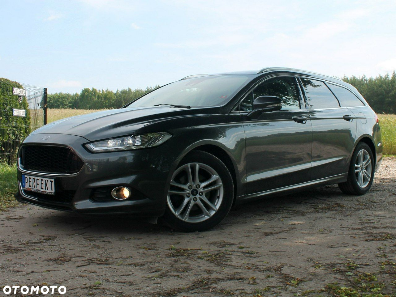 Ford Mondeo - 22