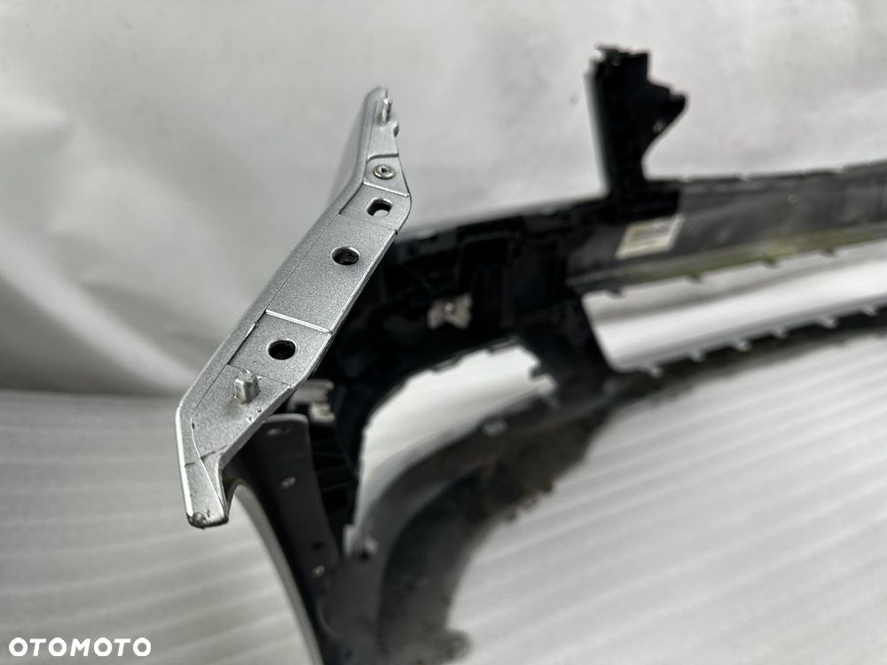 MERCEDES W204 LIFT ZDERZAK PRZEDNI PRZÓD NA 6xPDC, KOLOR SREBRNY, NR AUKCJI NZ53 - 7