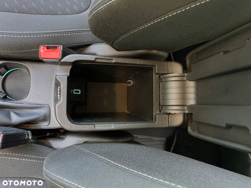 Ford Fiesta 1.0 EcoBoost Titanium - 29