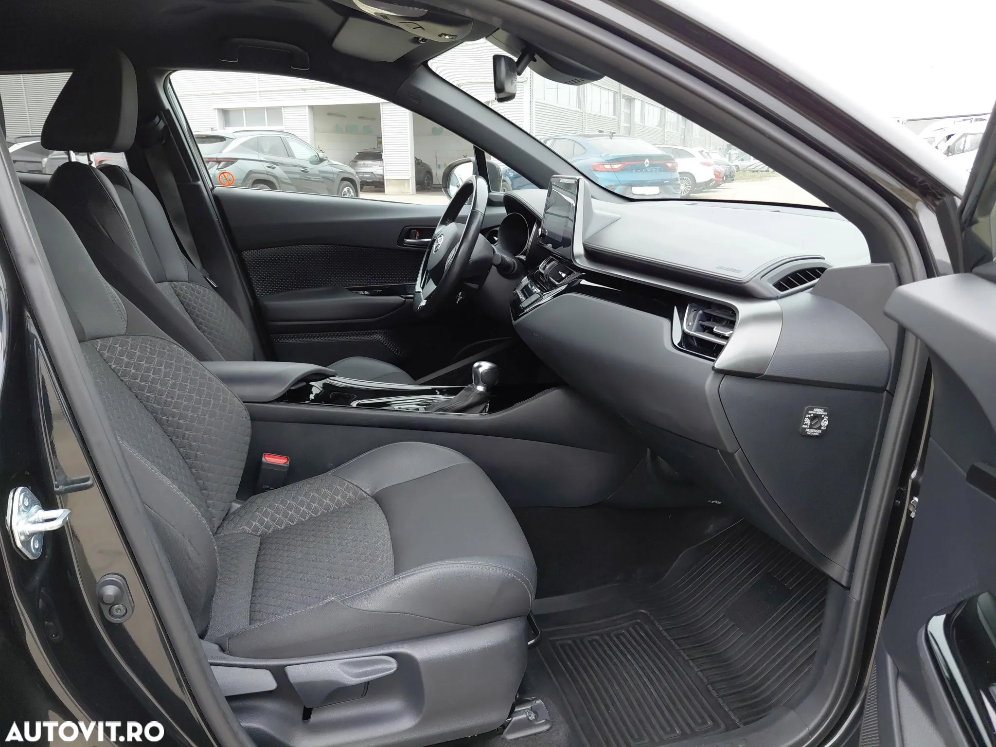 Toyota C-HR 1.8 HSD 122 CP 4x2 CVT Style - 14