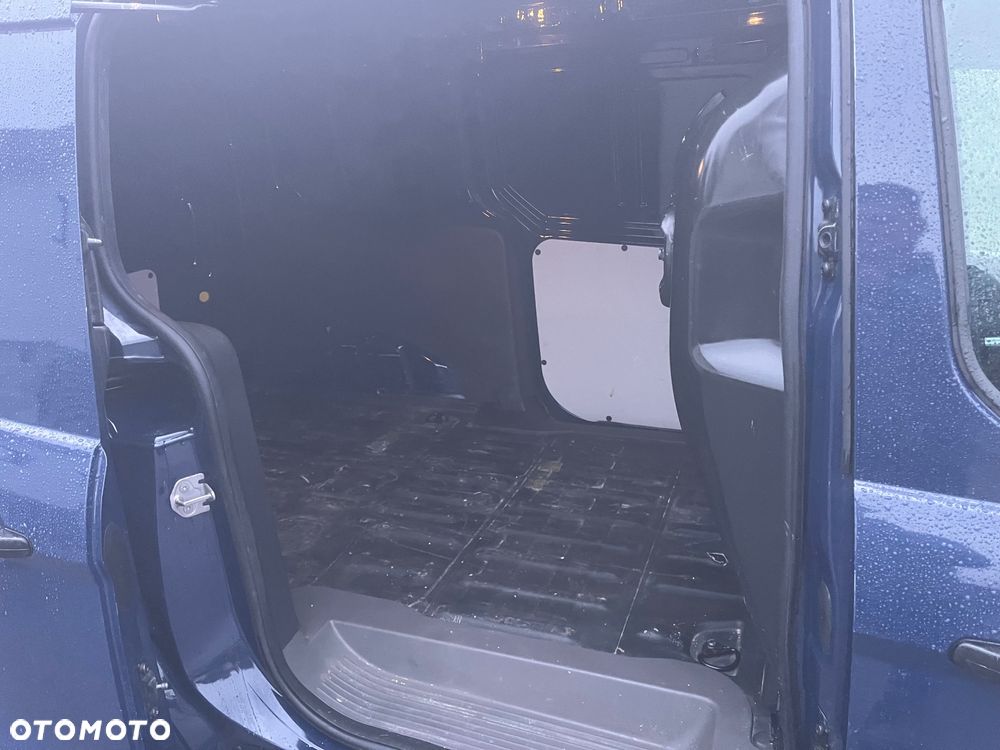 Ford Transit Connect - 15