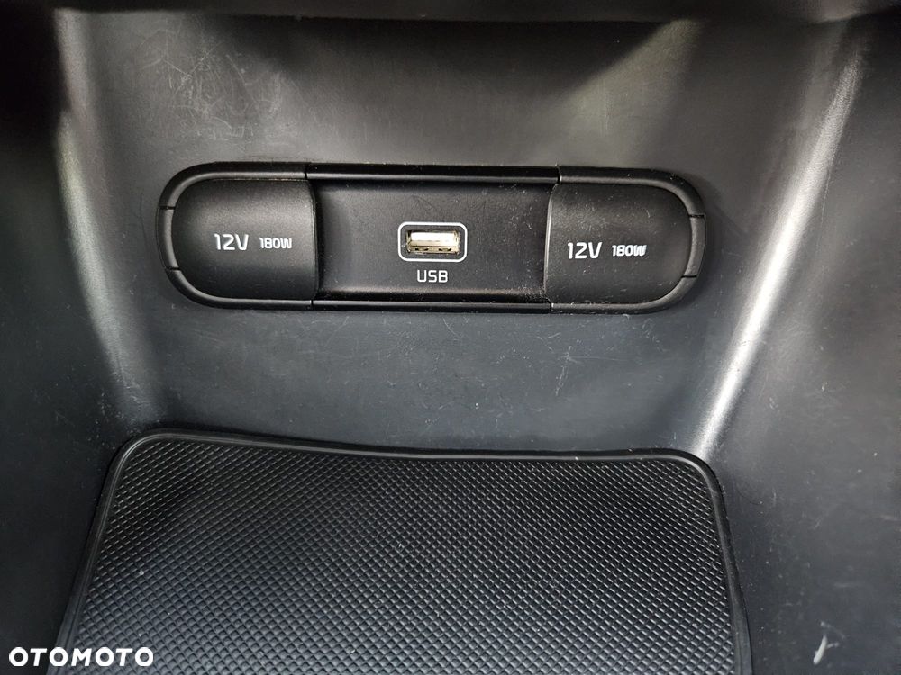 Kia Sportage 1.6 GDI 2WD DREAM-TEAM EDITION - 25