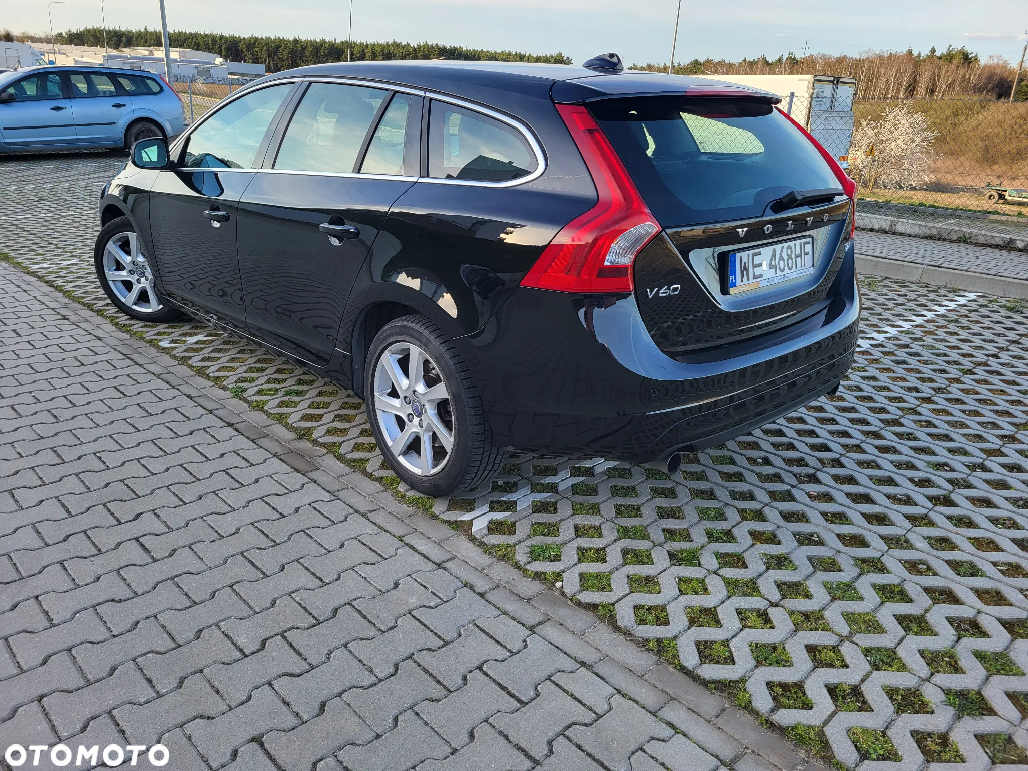 Volvo V60 T4 Momentum - 5