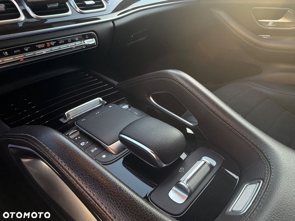 Mercedes-Benz GLE - 19