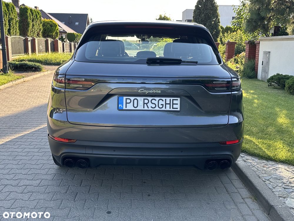 Porsche Cayenne - 6