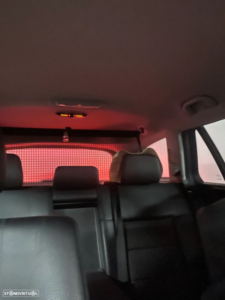 Mercedes-Benz E 300 Bluetec Hybrid Avantgarde - 12