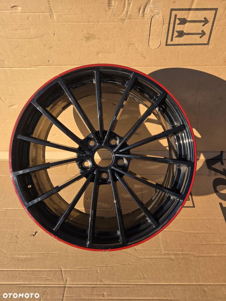 Felga alumiowa VW Golf VIII 8 19 Cali Gti Gtd R 5H0601025AH 8J-Nx19H2 ET 50 - 14