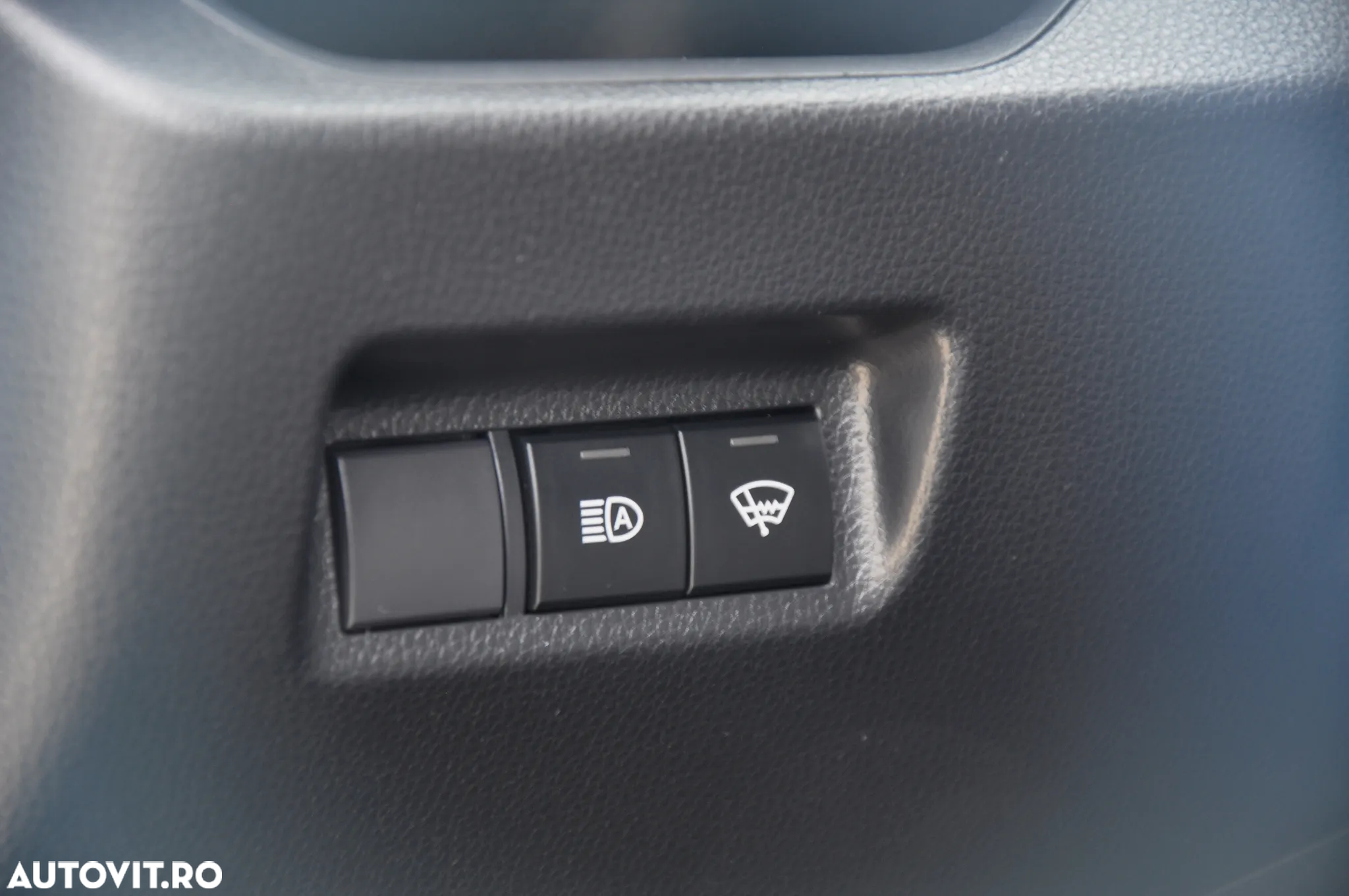 Toyota RAV4 - 22