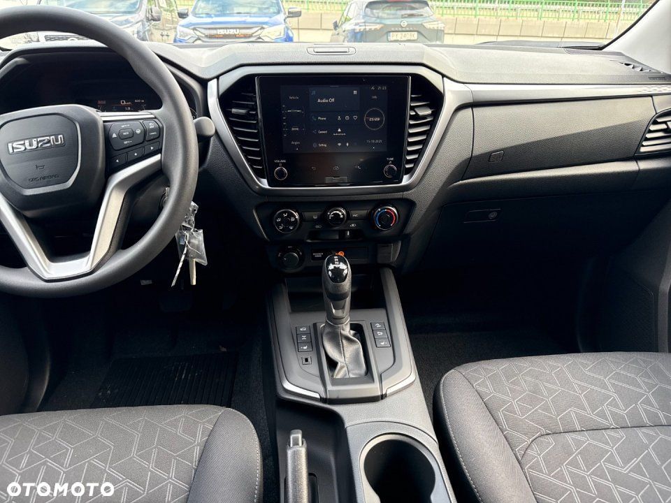 Isuzu D-Max - 15
