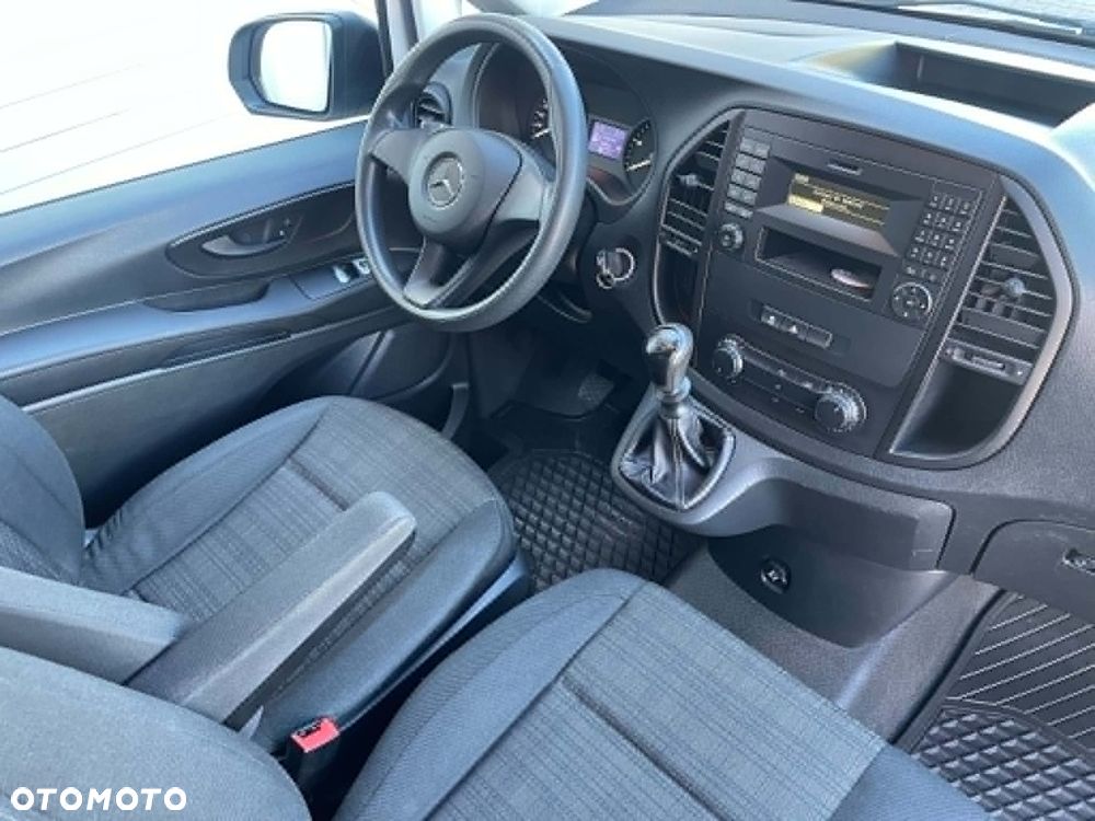 Mercedes-Benz Vito - 21