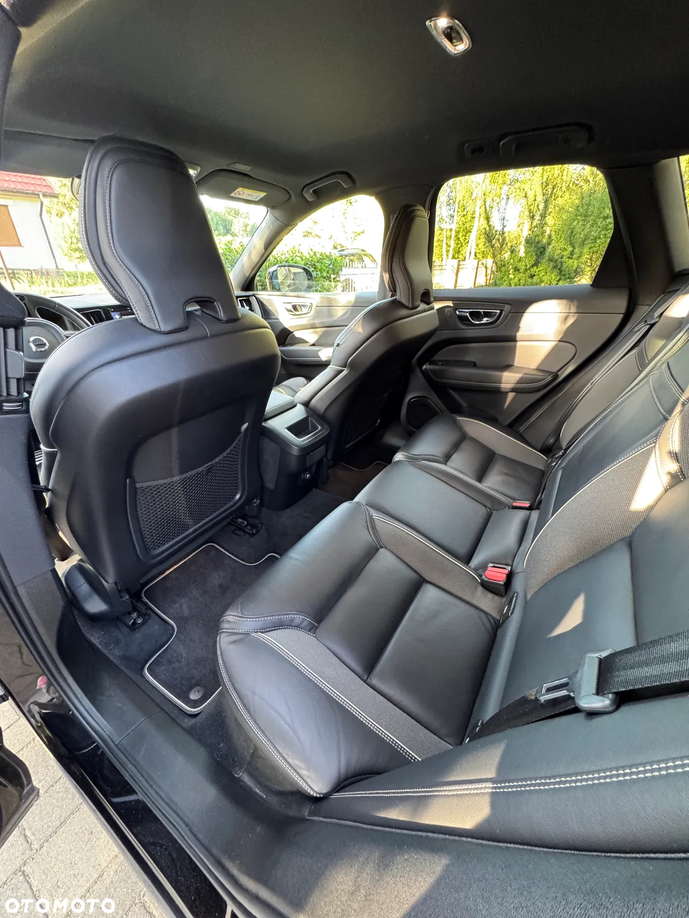 Volvo XC 60 D4 R-Design - 3