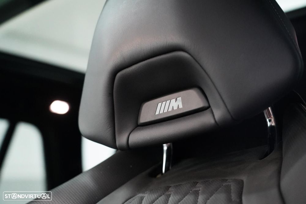 BMW X5 45 e xDrive Pack M 50 anos - 27