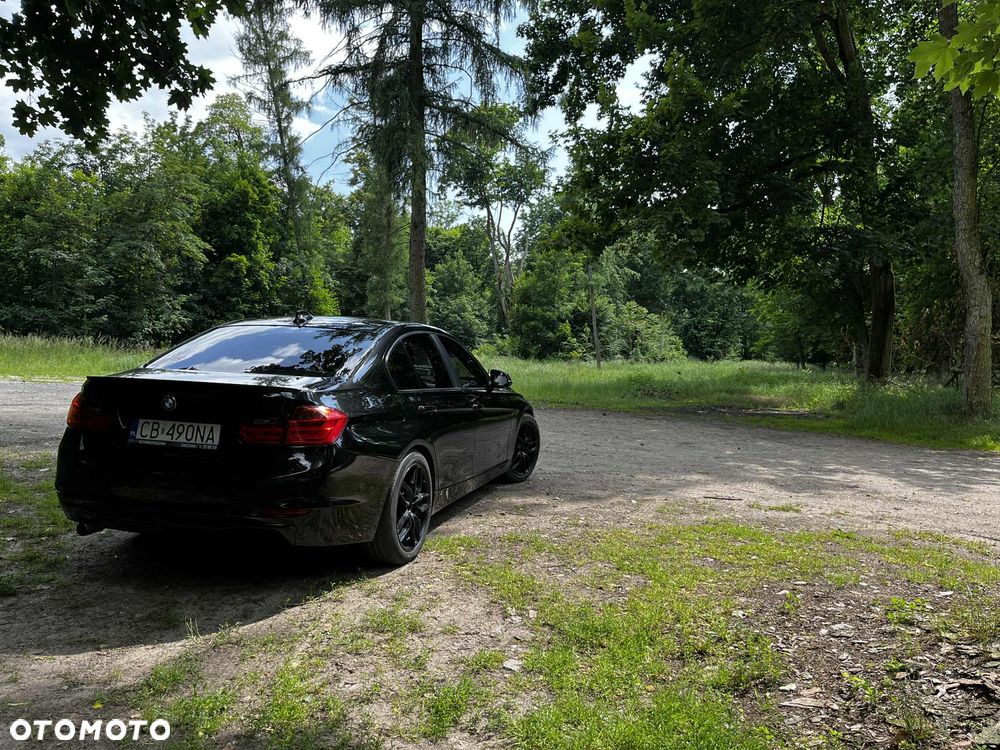 BMW Seria 3 320d Efficient Dynamic Edition - 4