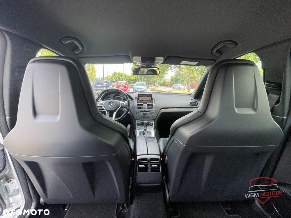 Mercedes-Benz Klasa C 63 AMG 7G-TRONIC - 24
