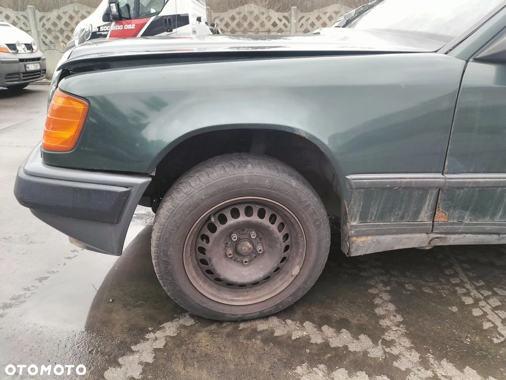 MERCEDES-BENZ 124 T-Model S124 250 TD 124.185 KIEROWNICA DESKA PANEL KLAPA SILNIK SKRZYNA STEROWNIK FOTEL LICZNIK BŁOTNIK ZDERZAK KLAPA KLAMKA LAMPA SZYBA CAŁY NA CZĘŚCI - 5
