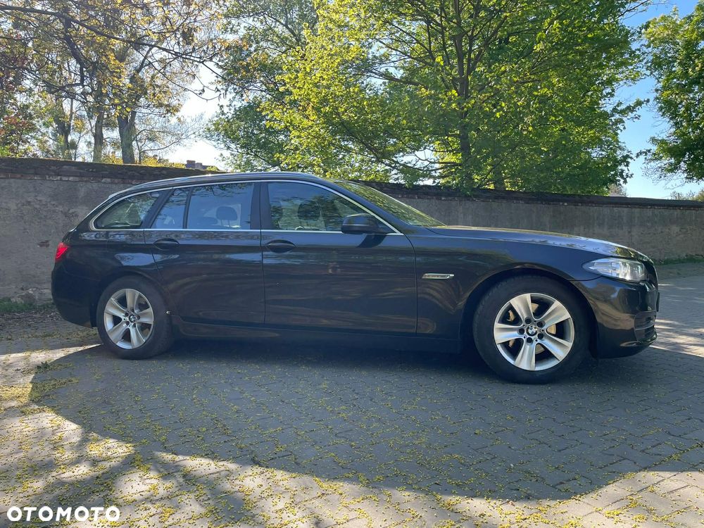 BMW Seria 5 520d - 5