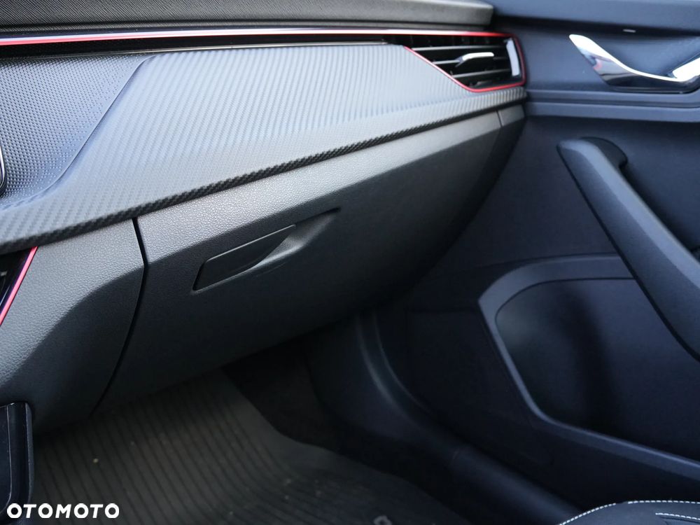Skoda Kamiq 1.5 TSI Monte Carlo DSG - 34