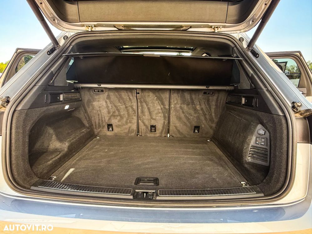 Volkswagen Touareg V6 TDI R-Style - 27
