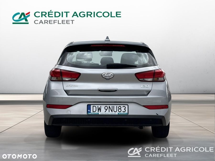Hyundai i30 1.5 DPI Classic + - 6