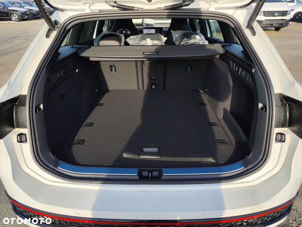 Volkswagen Passat - 31