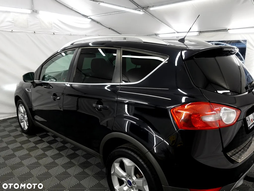 Ford Kuga 2.0 TDCi 4WD Titanium - 28