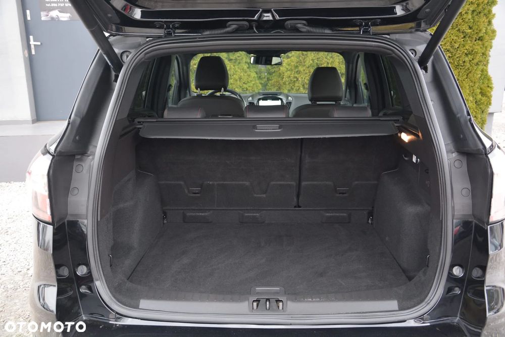Ford Kuga - 12