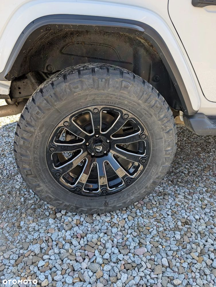 Jeep Wrangler Unlimited Hard-Top 3.6 Automatik Sahara - 8