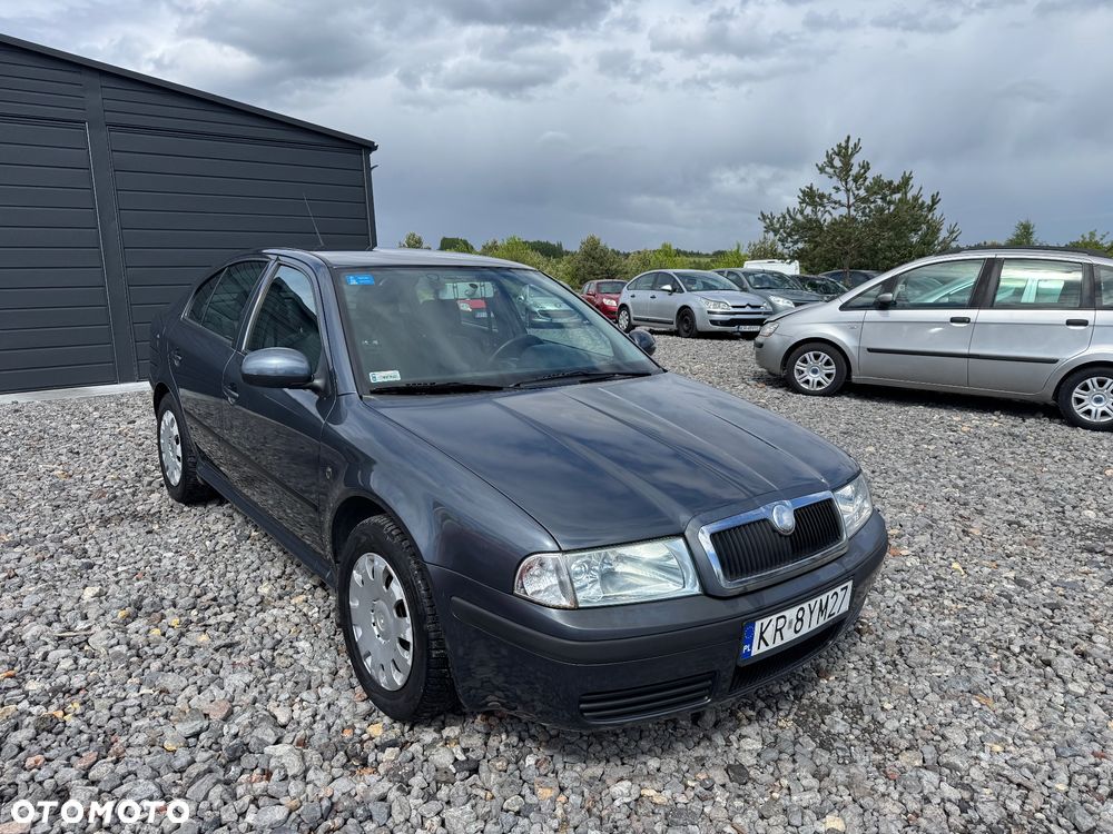 Skoda Octavia 1.6 Tour - 6