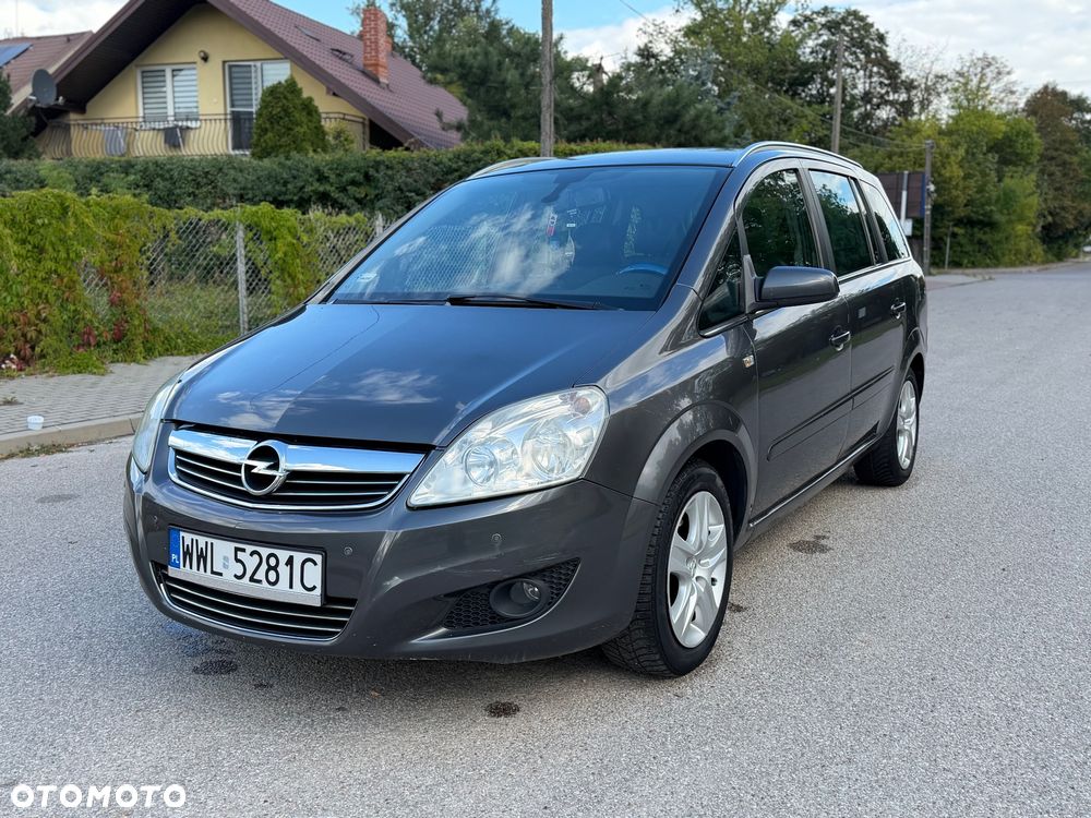 Opel Zafira 1.8 Family Plus - 1