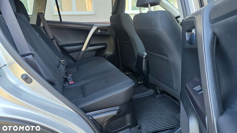 Toyota RAV4 - 24
