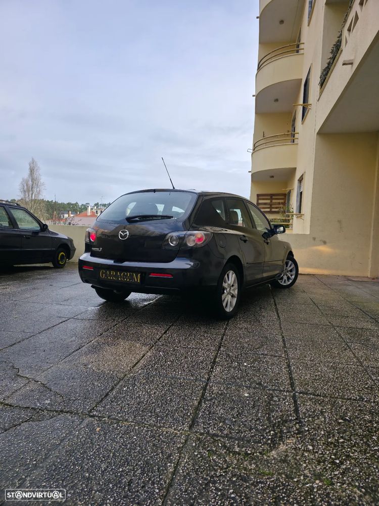 Mazda 3 Hatchback MZ-CD 1.6 Exclusive - 4