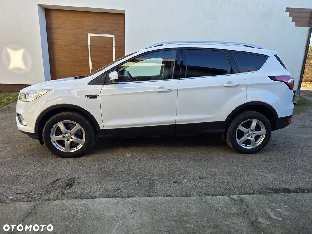 Ford Kuga 2.0 TDCi 4x4 Trend - 3