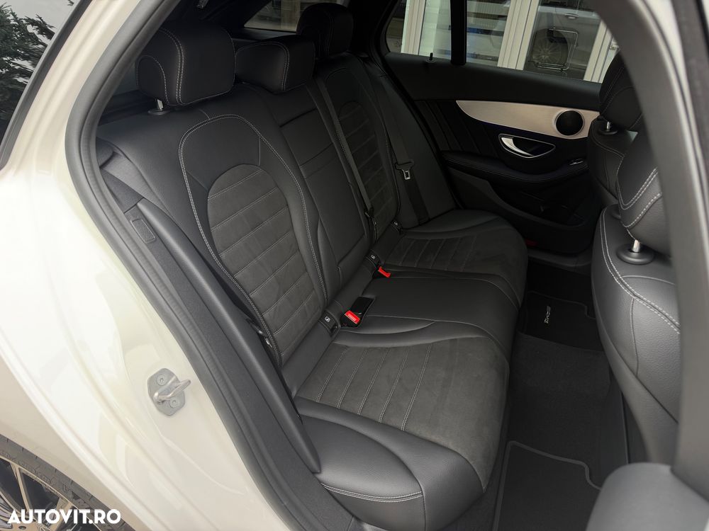 Mercedes-Benz C 220 d 4Matic 9G-TRONIC AMG Line - 17