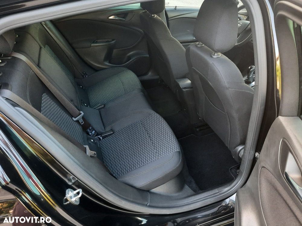 Opel Astra 1.6 D Automatik Start/Stop Business - 8