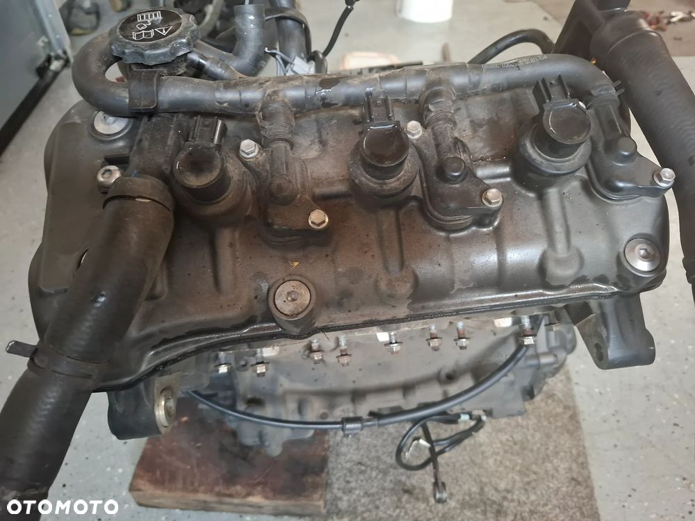 Triumph Speed Triple 1200 silnik engine - 6