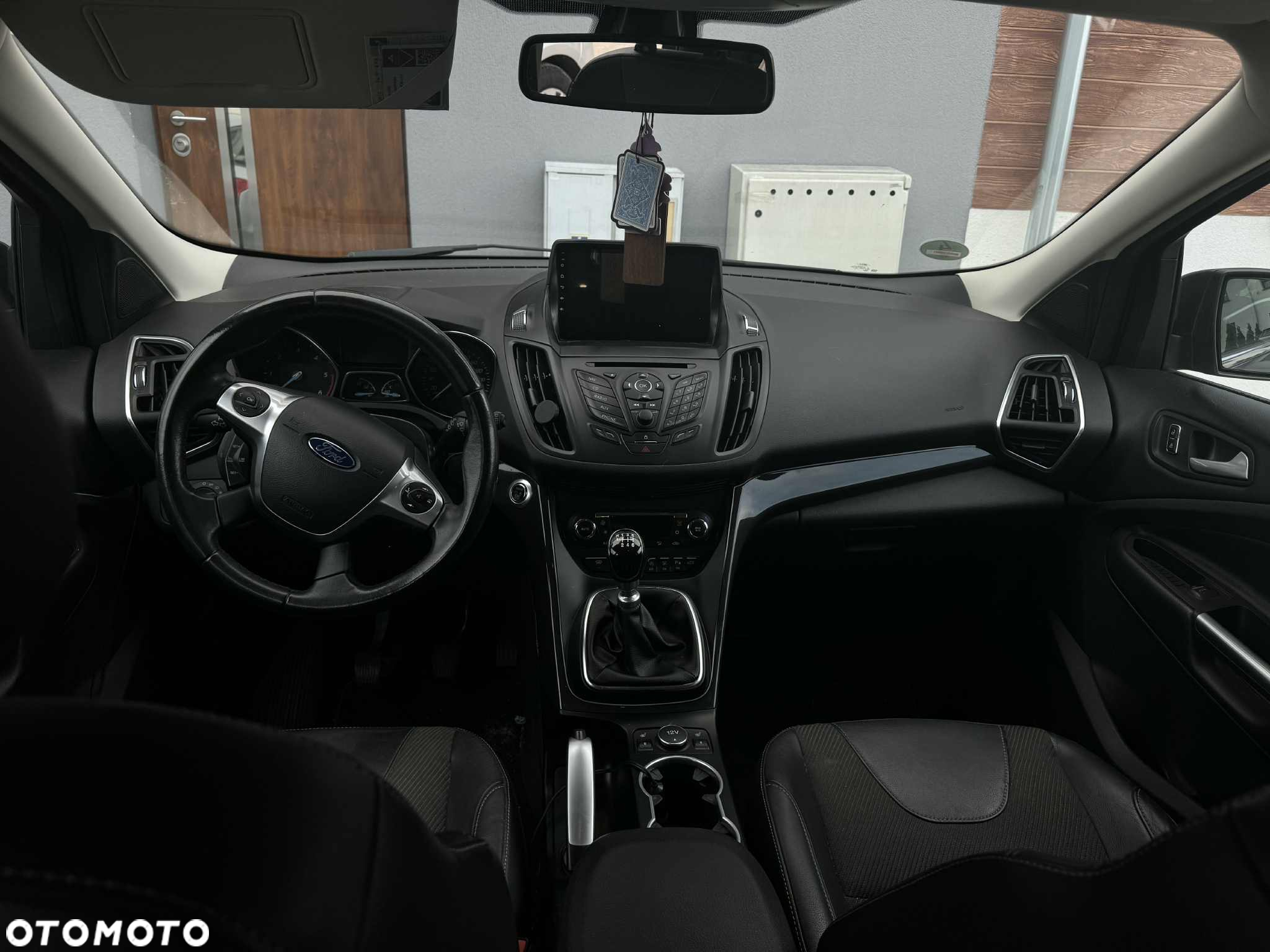 Ford Kuga - 10
